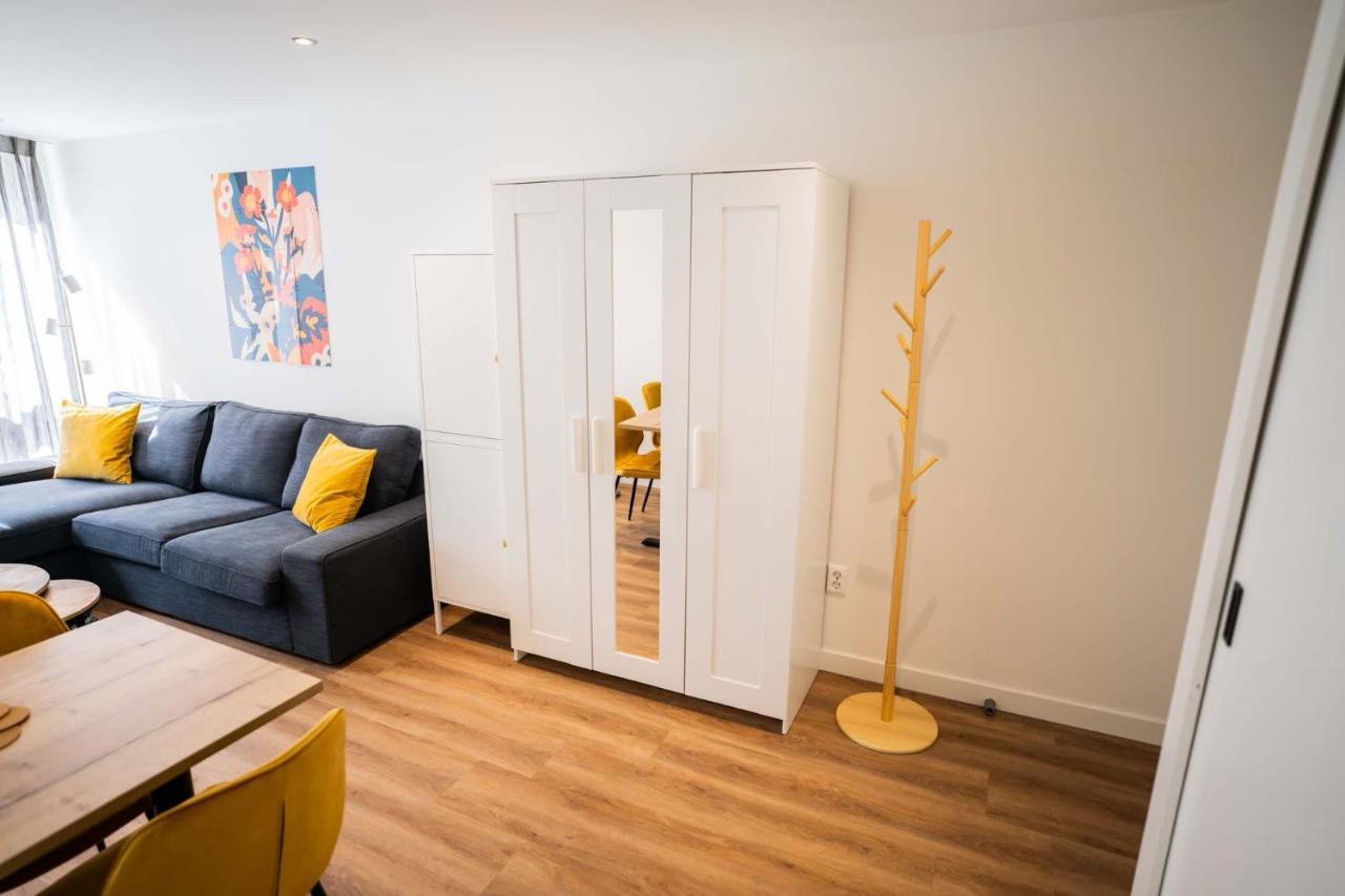 Happy 1 Bedroom Apartment - We39C Tiel Buitenkant foto