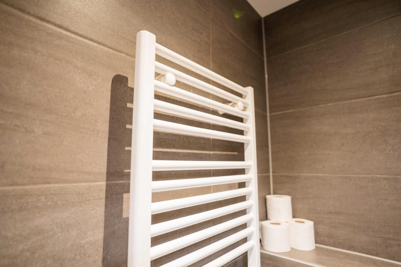 Happy 1 Bedroom Apartment - We39C Tiel Buitenkant foto